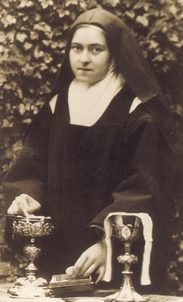 1001 Therese sacristan.jpg